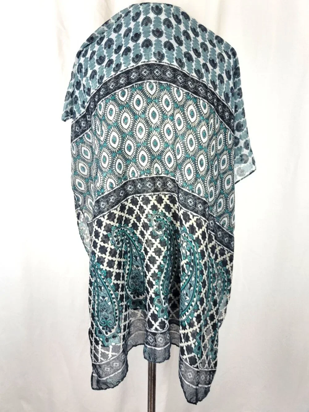 SIMPLY NOELLE Blue Black Gray Paisley Scarf